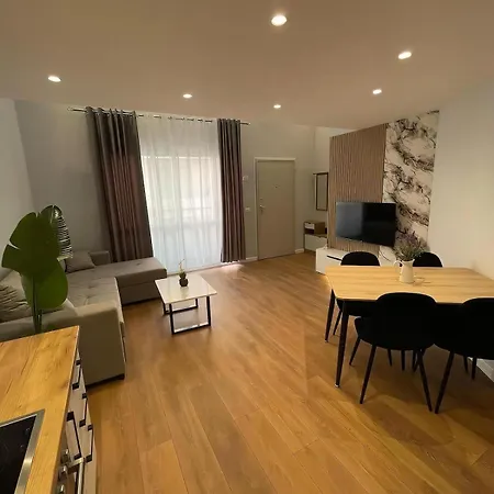 Loft At Liqeni I Thate Apartamento